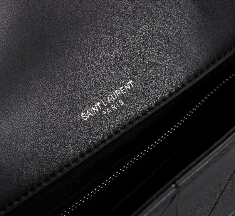 Amelia - YSL Bag - 2634