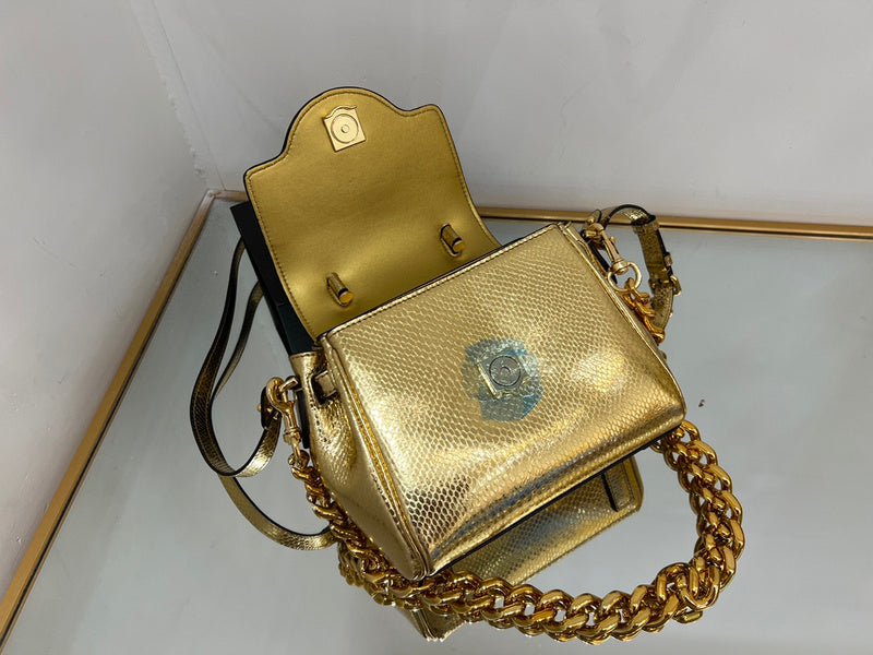 Amelia's Bag Gallery - VAR Bags - 004