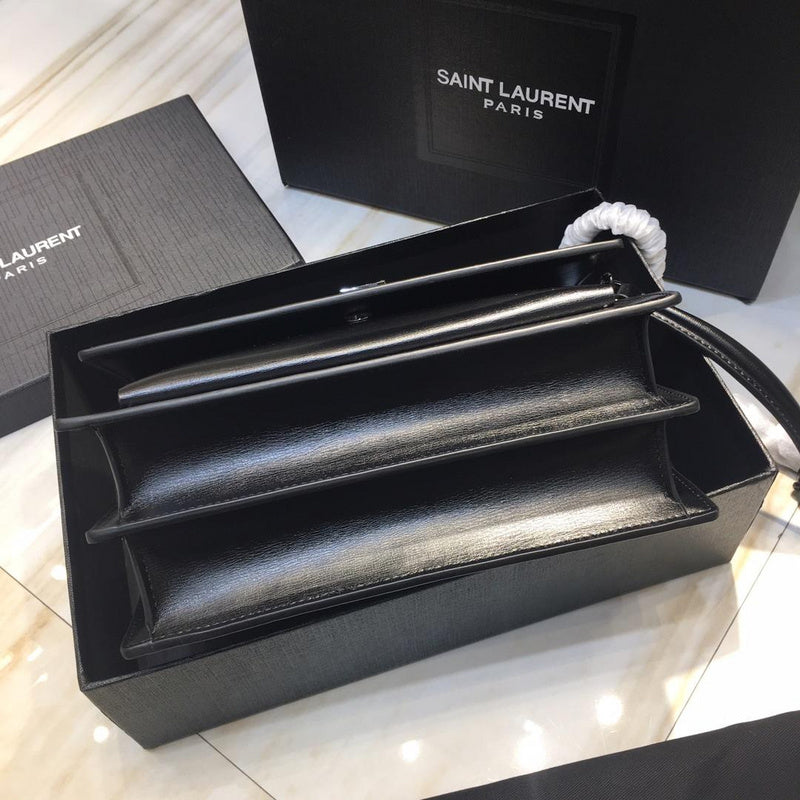 Amelia - YSL Bag - 2680