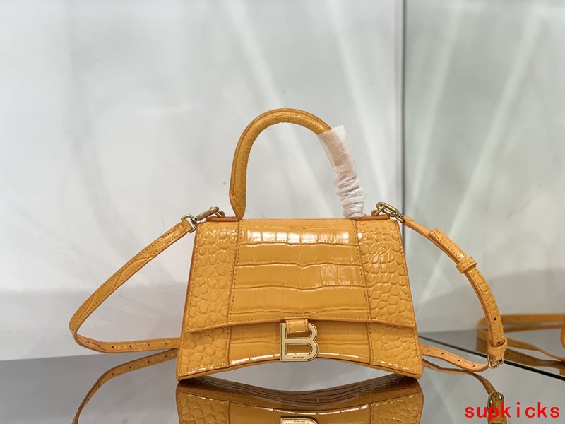 Amelia- BG Hourglass Bags - 138