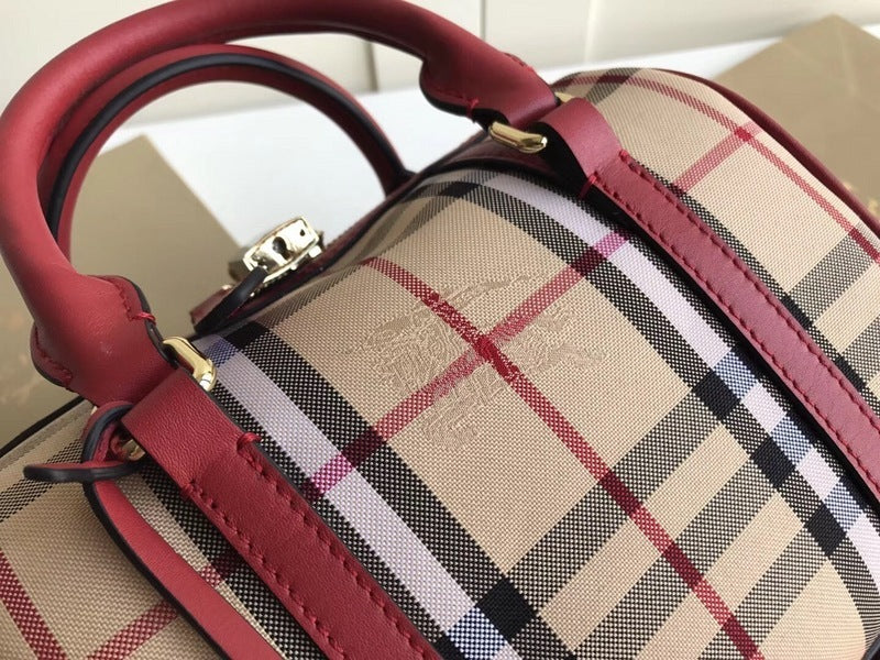 Burberry Bags - Bagsattire   274