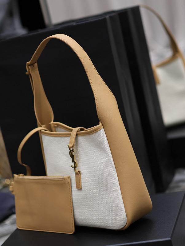 Amelia - YSL Bag - 1854
