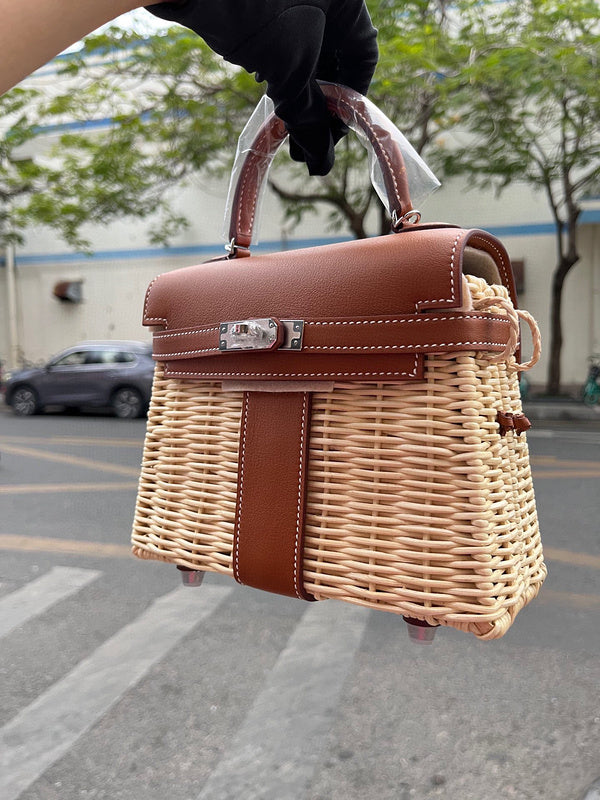 Amelia - HMS Bags - 1815