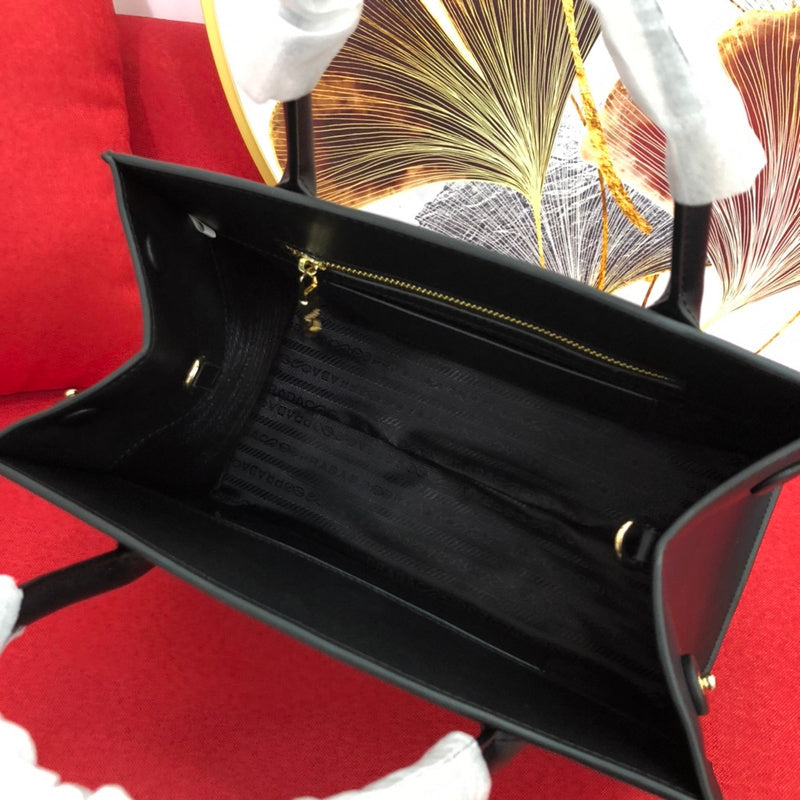 Barnes-Bags - Prada Bags - 791