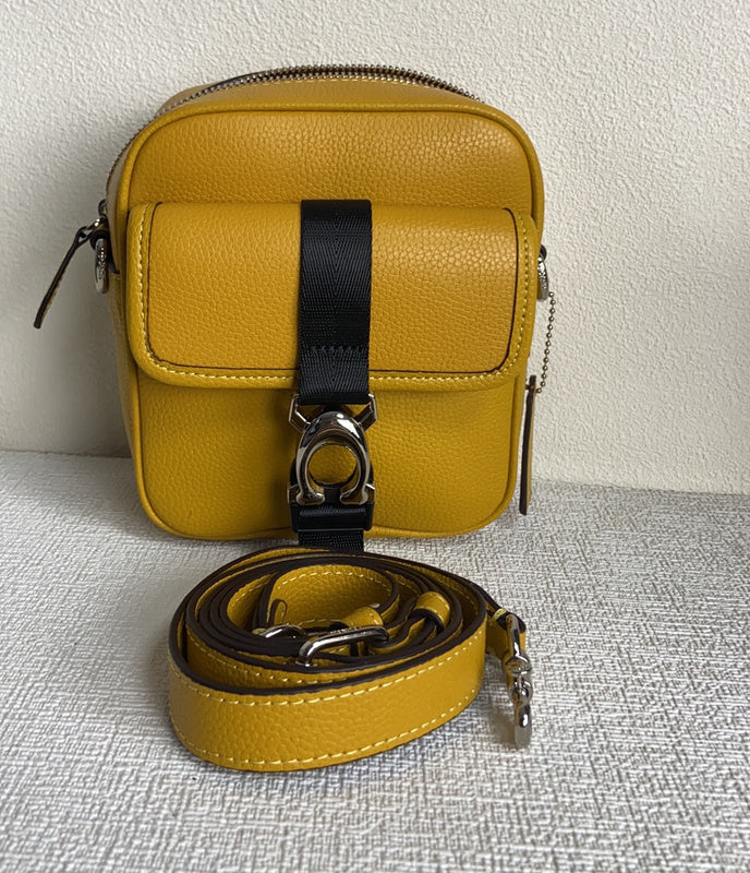 Amelia-i CAH Bags - 080
