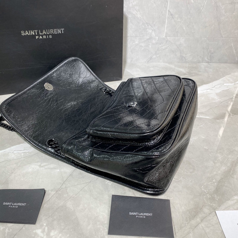 Amelia - YSL Bag - 4050