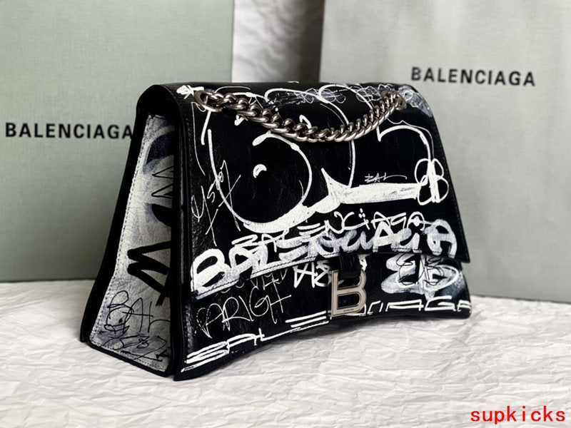 Amelia- BG Hourglass Bags - 002