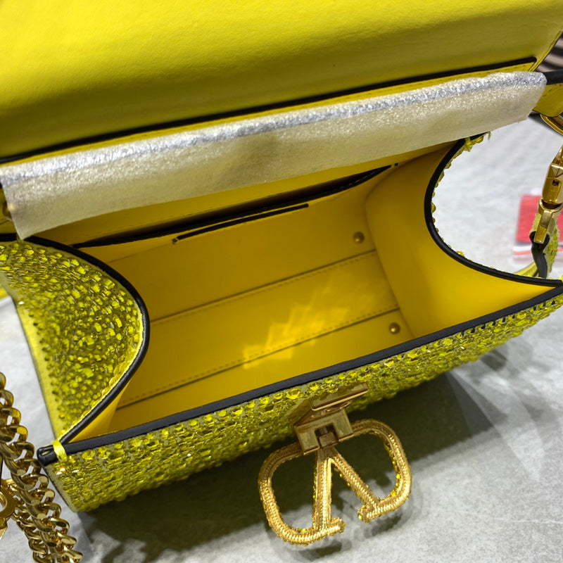 VAL LUXURY BAGS - FOR FASHION LOVERS  AFFORDABLE LUXURY BAGS- 131