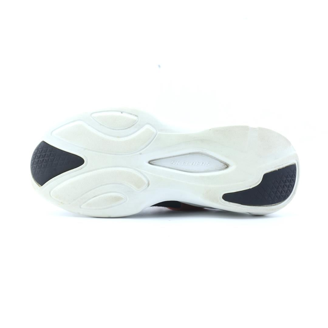 SKECHERS  DLT A - GEM