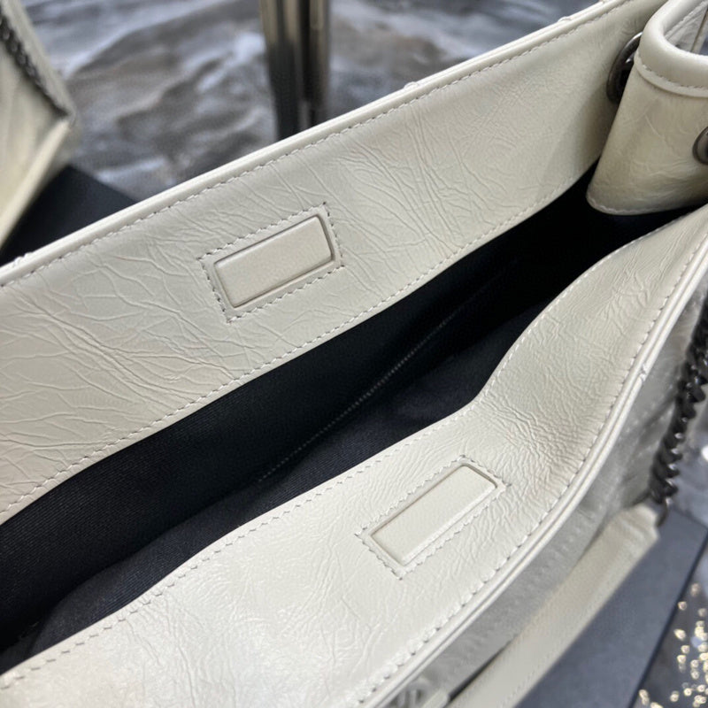 Amelia - YSL Bag - 1240