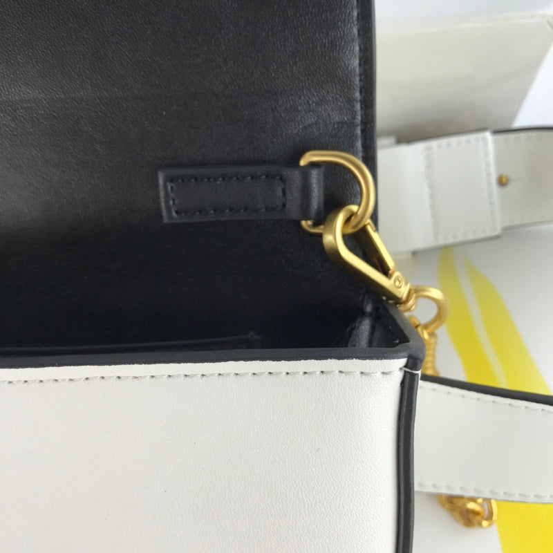 Amelia's Bag Gallery - VAR Bags - 242