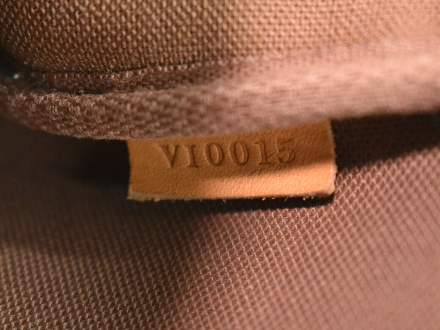 Louis Vuitton Pochette Accessoire  Canvas Clutch Bag