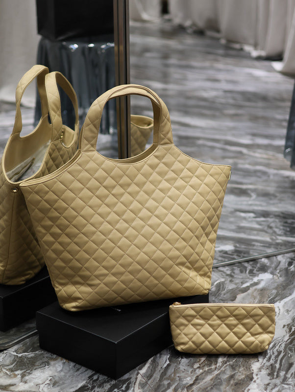 Amelia - YSL Bag - 2094