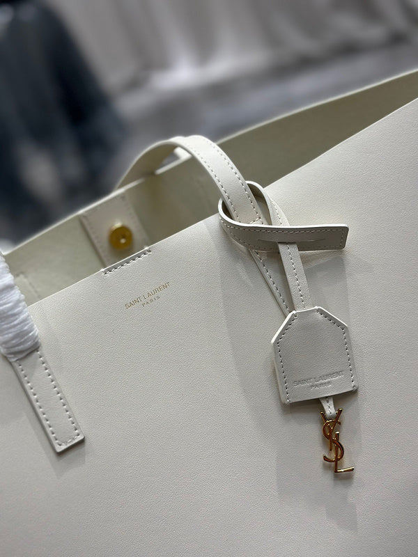 Amelia - YSL Bag - 3943