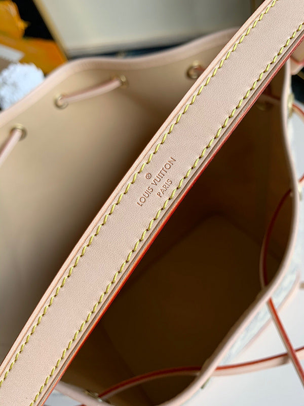 Fan Fashion Lu-Vi bags - 17338