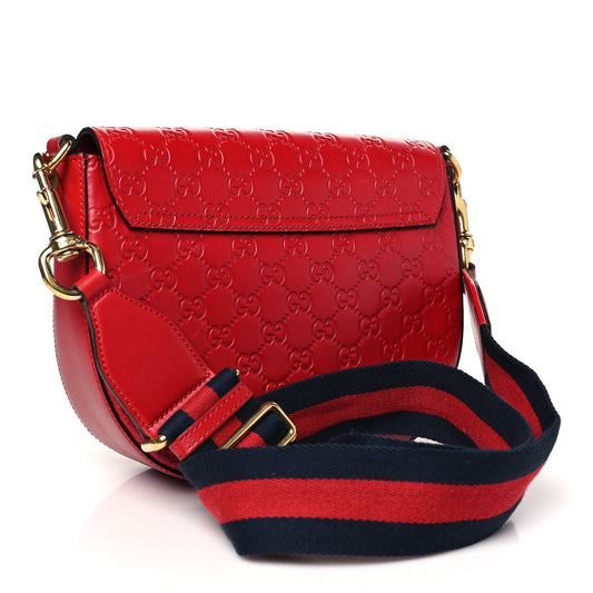 Amelia ssima Web Medium Padlock Messenger Shoulder Bag Hibiscus Red