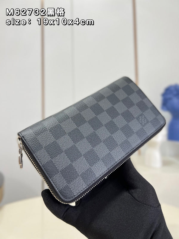 Amelia- LOV  Luxury  Wallets - 399