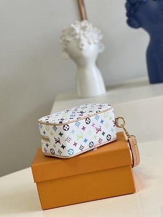 Amelia- LOV  Luxury  Wallets - 526