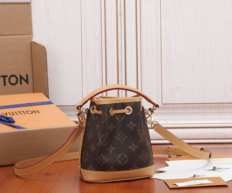 Fan Fashion Lu-Vi Bags - 16805
