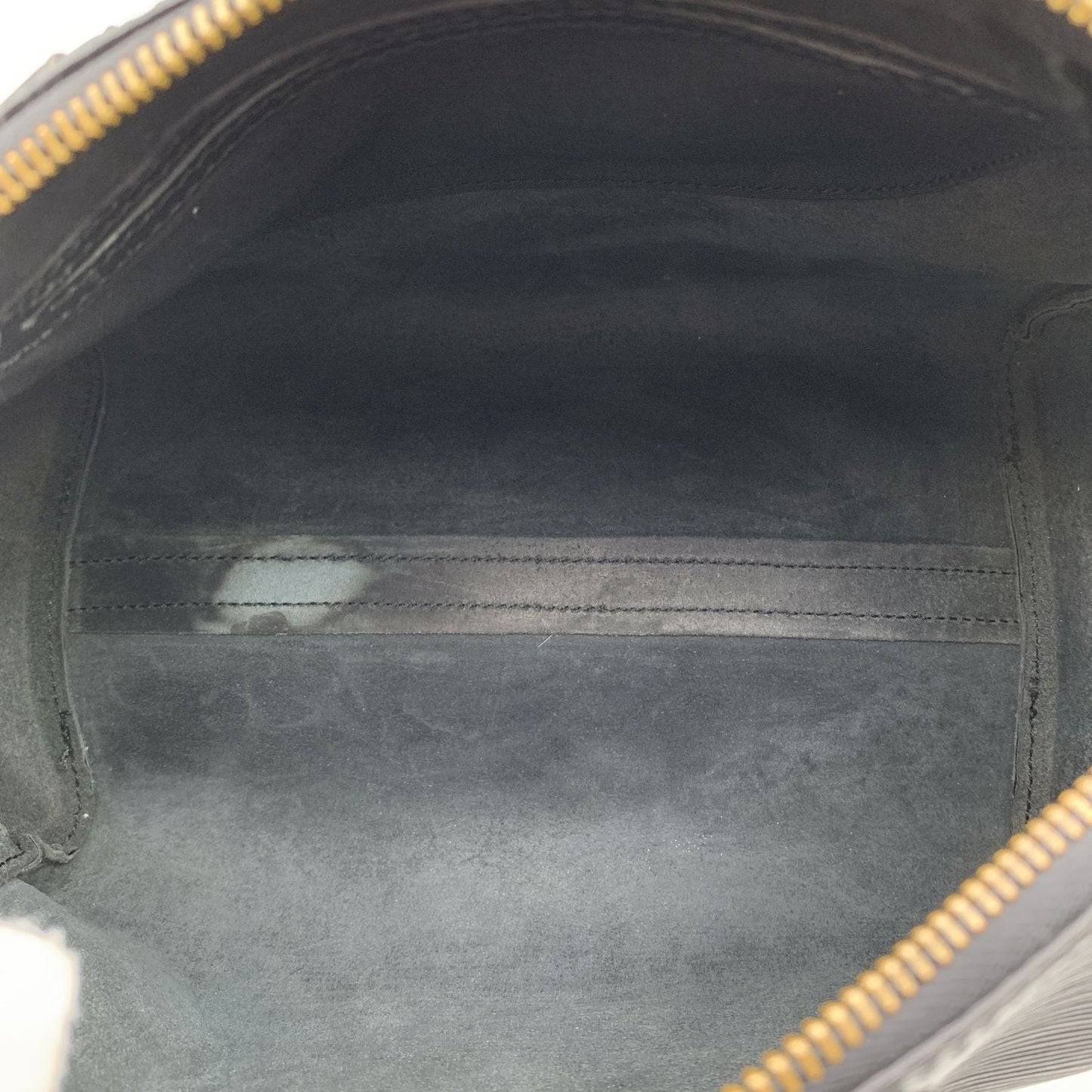 LOUIS VUITTON   Black Epi Leather Speedy 28 Boston Bag