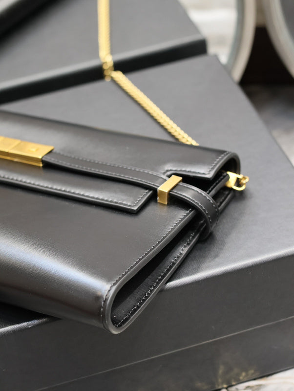 Amelia - YSL Bag - 1858