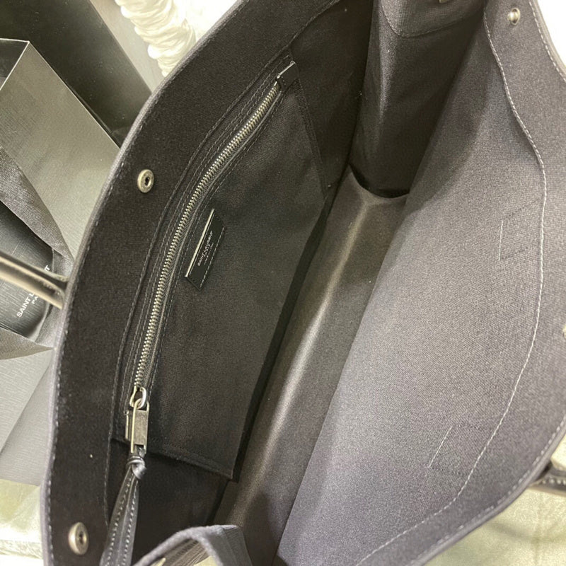Amelia - YSL Bag - 1474