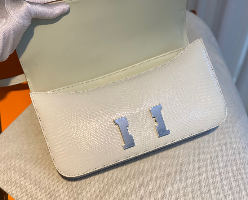 Amelia - HMS Bags - 1746