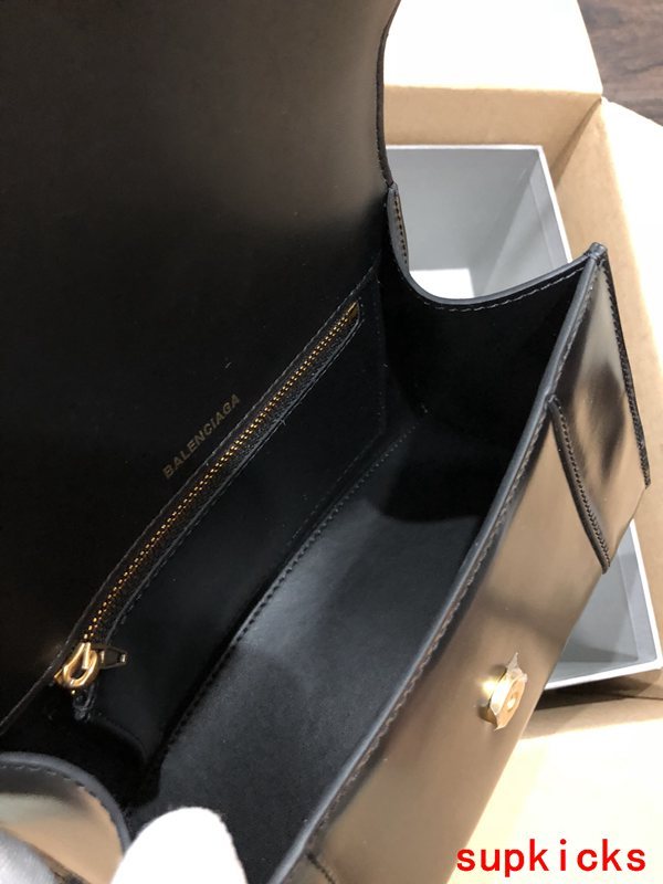 Amelia- BG Hourglass Bags - 076