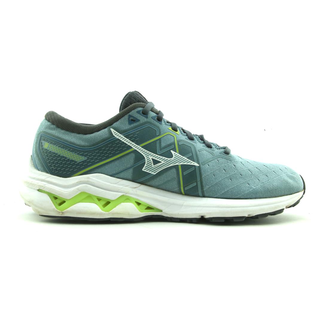 MIZUNO WAVE INSPIRE 18