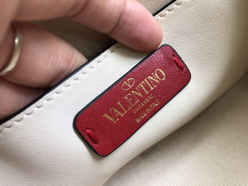 VAL LUXURY BAGS - FOR FASHION LOVERS  AFFORDABLE LUXURY BAGS- 1326