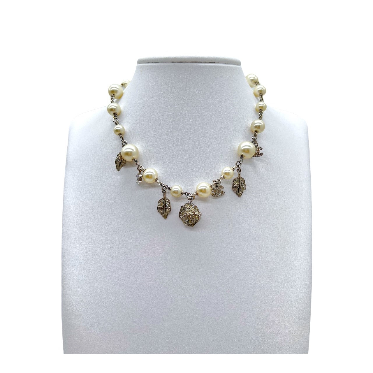 Chanel   Pearl Charm Choker Necklace
