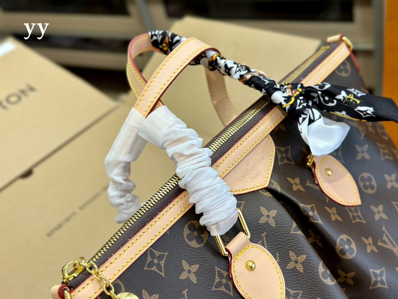 Amelia - LV Bags - 15000