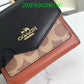 Amelia - CAH Wallet - 025