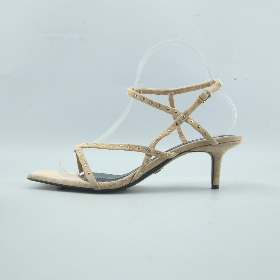 ZARA. .