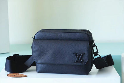 Fan Fashion Lu-Vi bags - 9934
