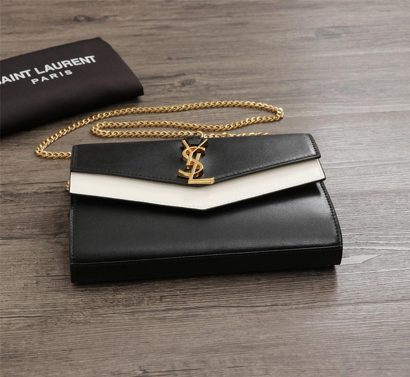 Amelia - YSL Bag - 2916