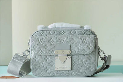 Fan Fashion Lu-Vi bags - 9909