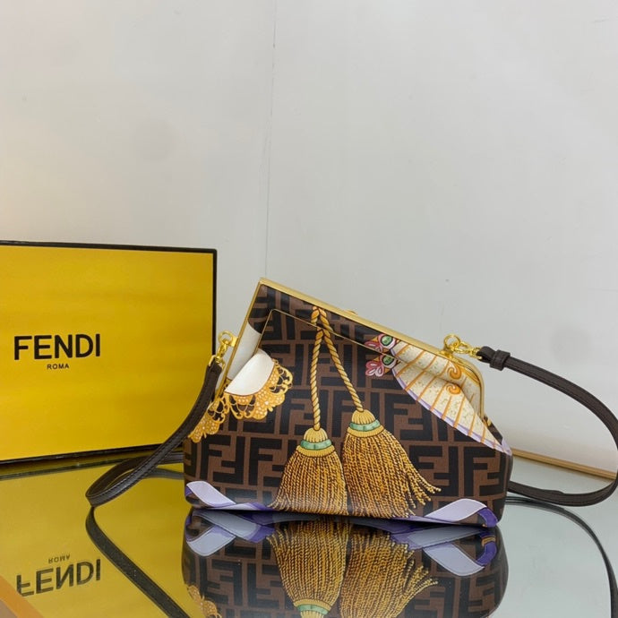 Amelia's Bag Gallery - VAR Bags - 186