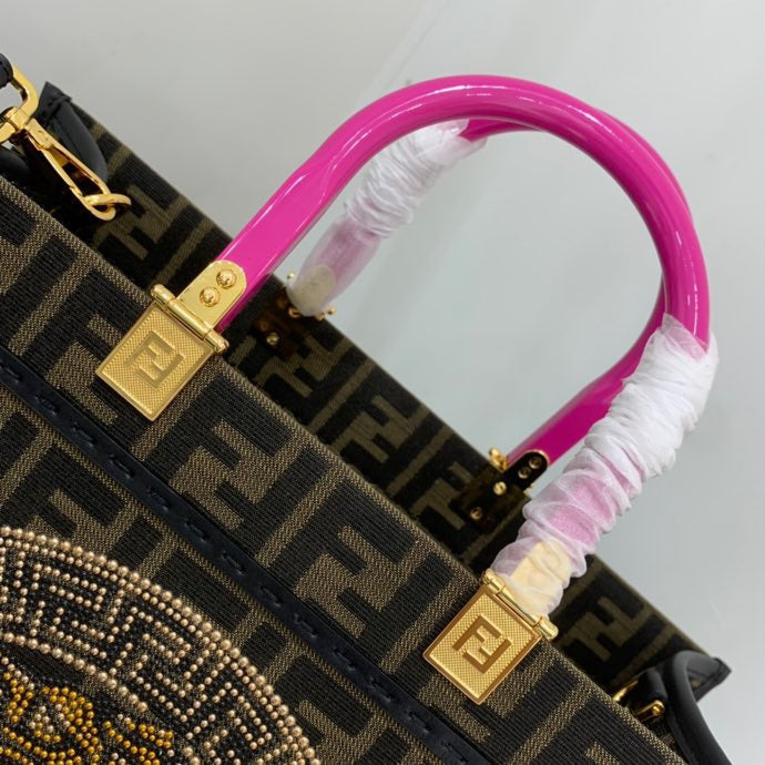 Amelia's Bag Gallery - VAR Bags - 238