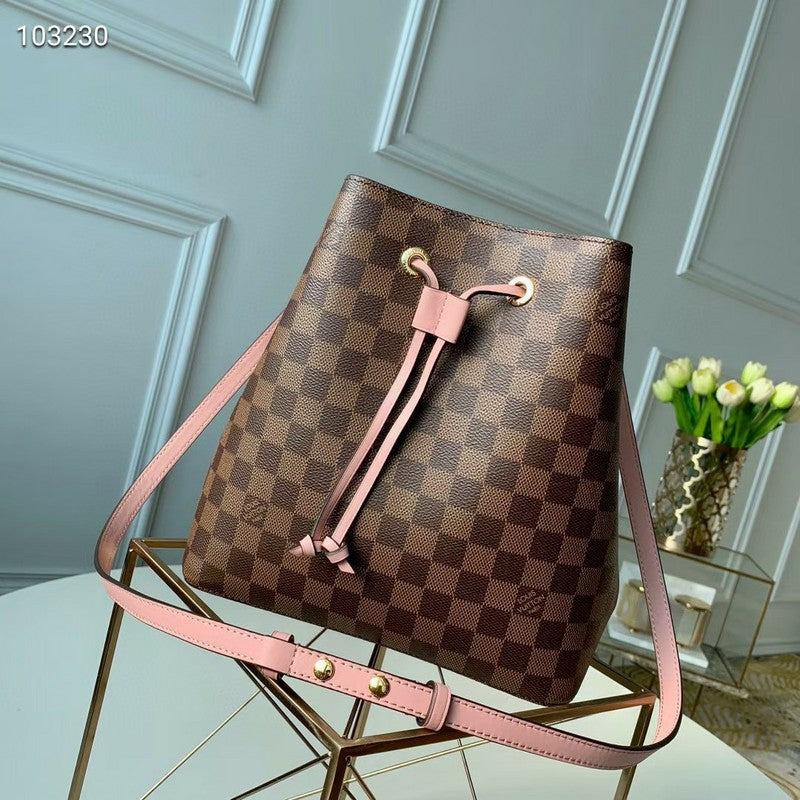 Fan Fashion Lu-Vi bags - 17225