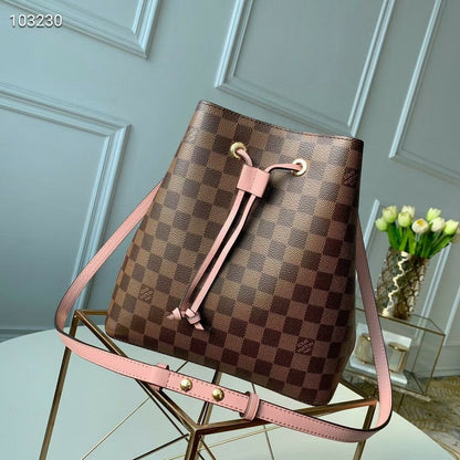 Fan Fashion Lu-Vi bags - 17225
