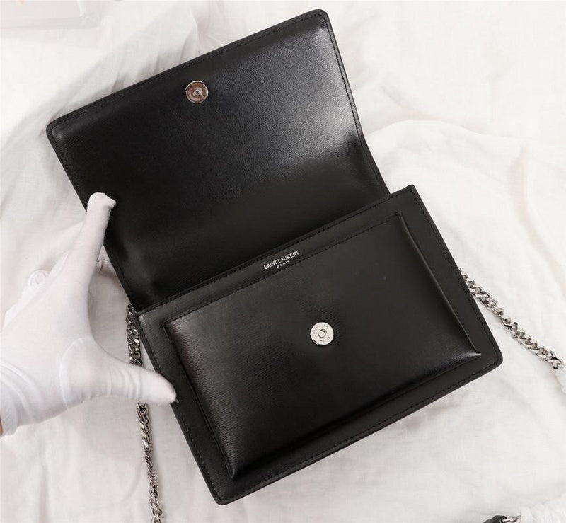 Amelia - YSL Bag - 2533