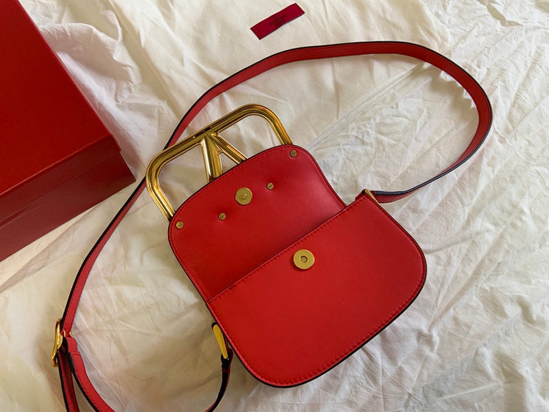 VAL LUXURY BAGS - FOR FASHION LOVERS  AFFORDABLE LUXURY BAGS- 1331