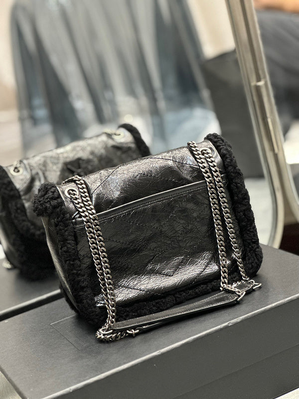 Amelia - YSL Bag - 3908