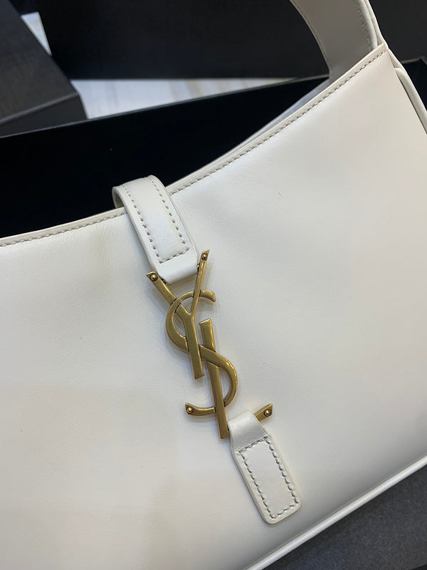 Amelia - YSL Bag - 2383