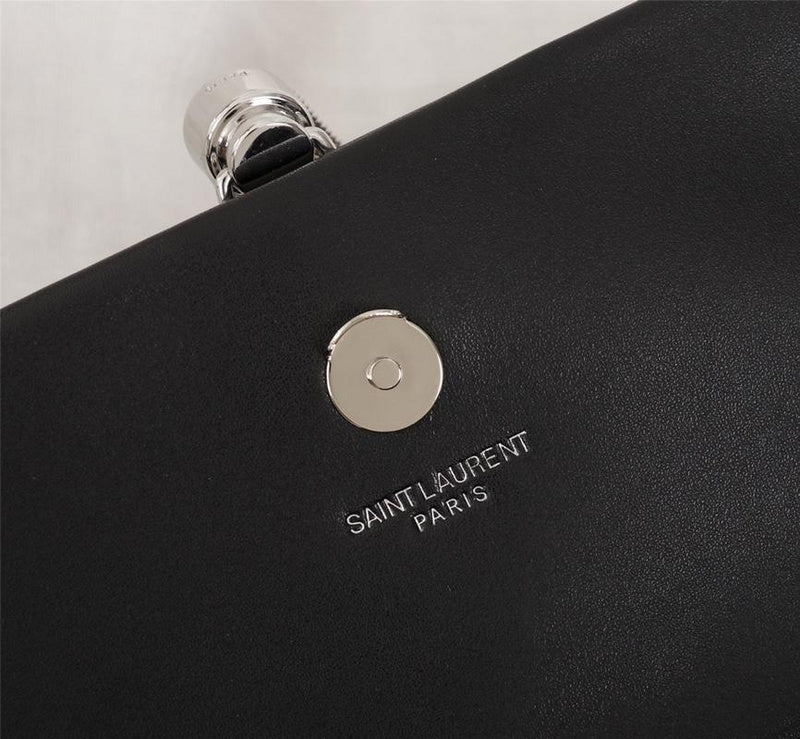 Amelia - YSL Bag - 2623
