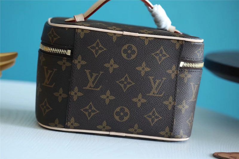 Fan Fashion Lu-Vi bags - 8002
