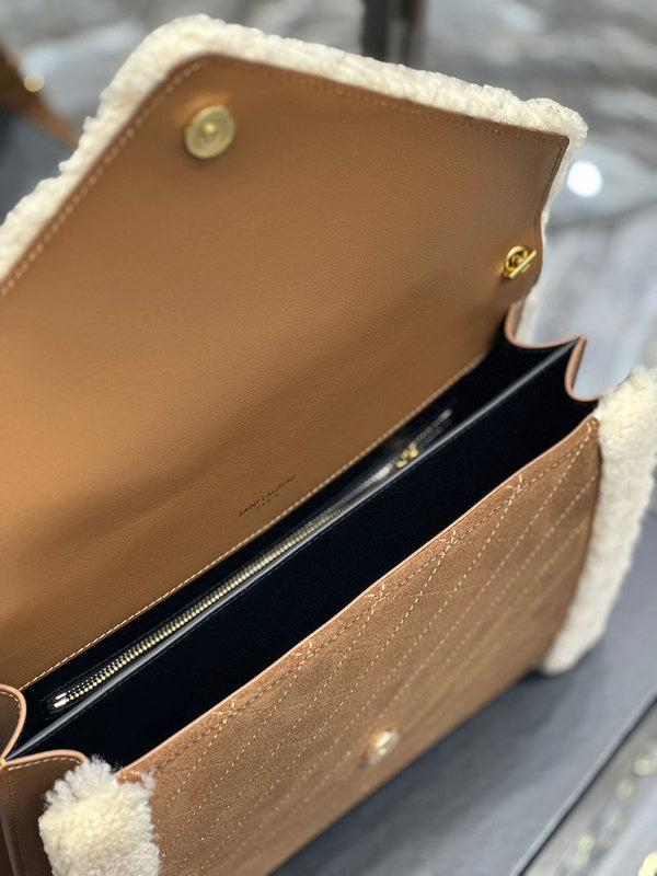 Amelia - YSL Bag - 3931