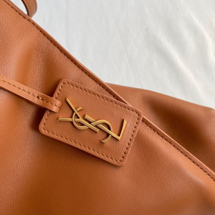 Amelia - YSL Bag - 3595