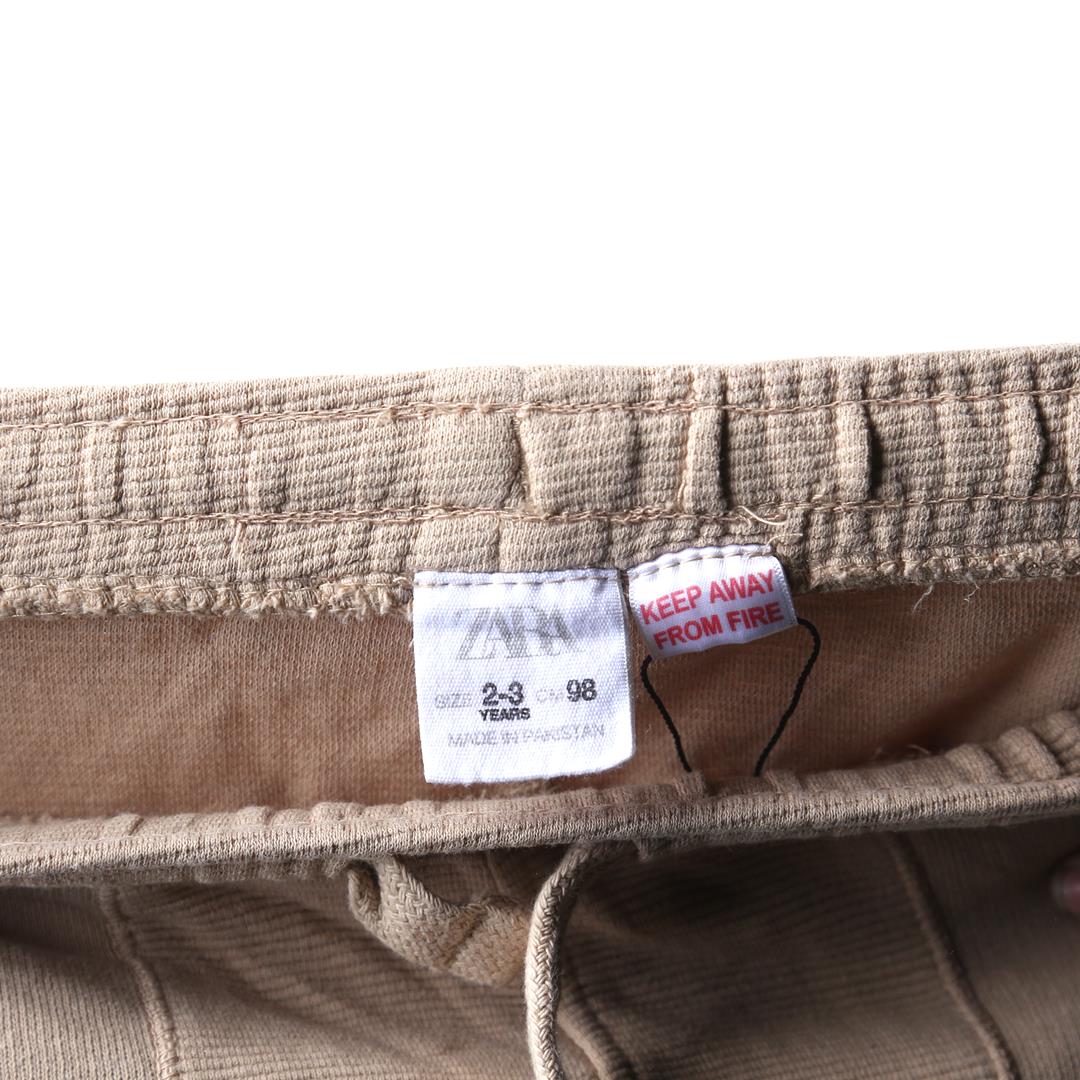 ZARA. TRO R